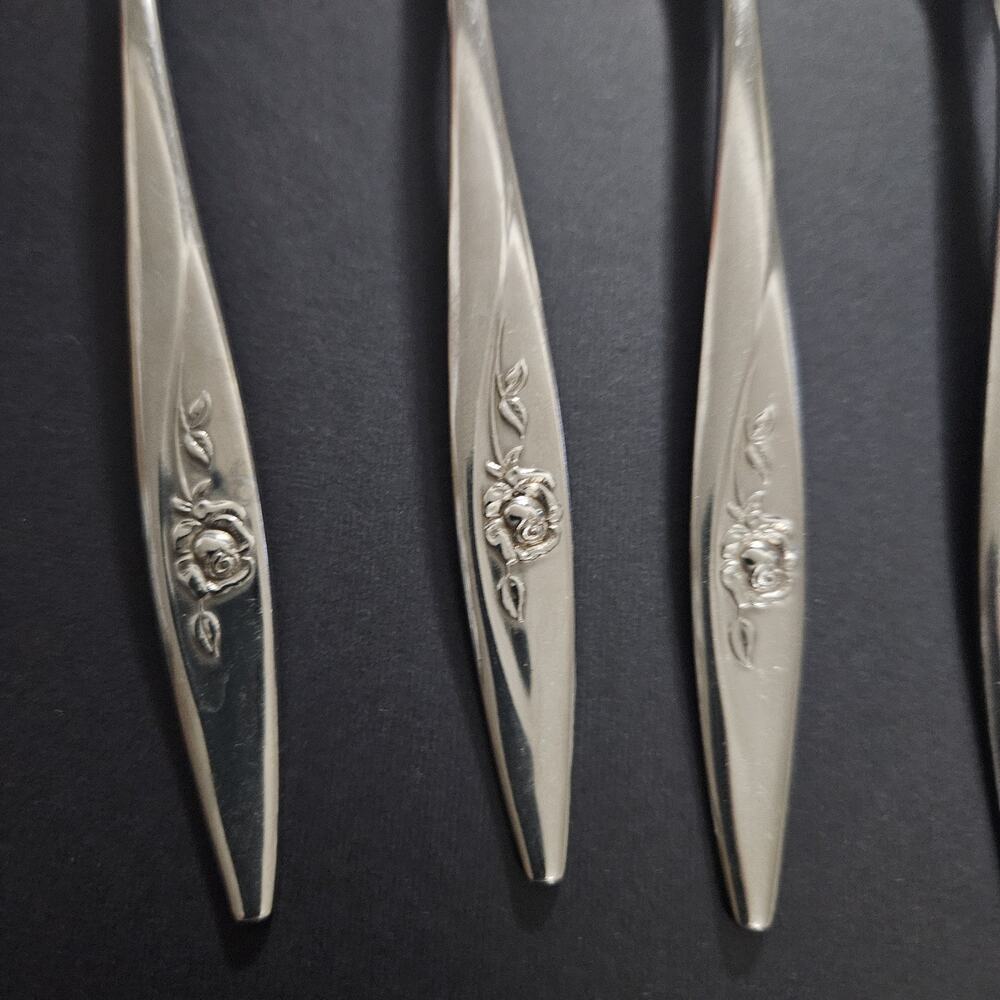 Oneidacraft Lasting Rose 18 teaspoons stainless steel flatware oneida spoon 6" - Picture 2 of 3